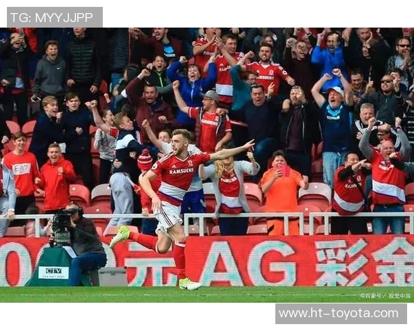 曼联友谊赛大胜AC米兰6-2赛场惊喜瞬间引发热烈讨论